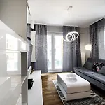 Aboutartapartments - Twin Towers Appartement Wrocław