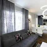 Aboutartapartments - Twin Towers