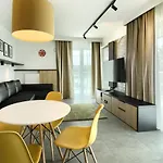 Aboutartapartments - Twin Towers