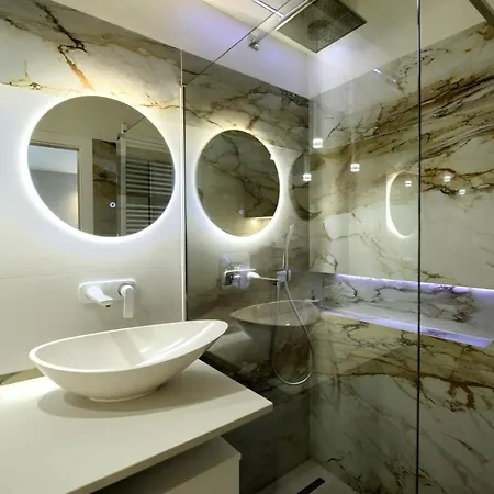 Aboutartapartments - Twin Towers