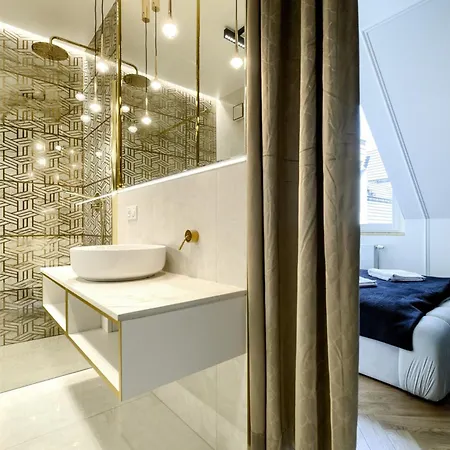 Aboutartapartments - Twin Towers *